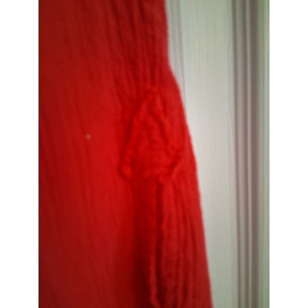 Focus. Textured Size Small, In Gorgeous Red Color. - Picture 3 of 7